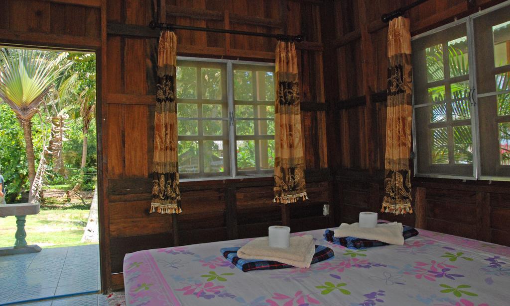 Blue Lotus Resort Baan Tai Zimmer foto